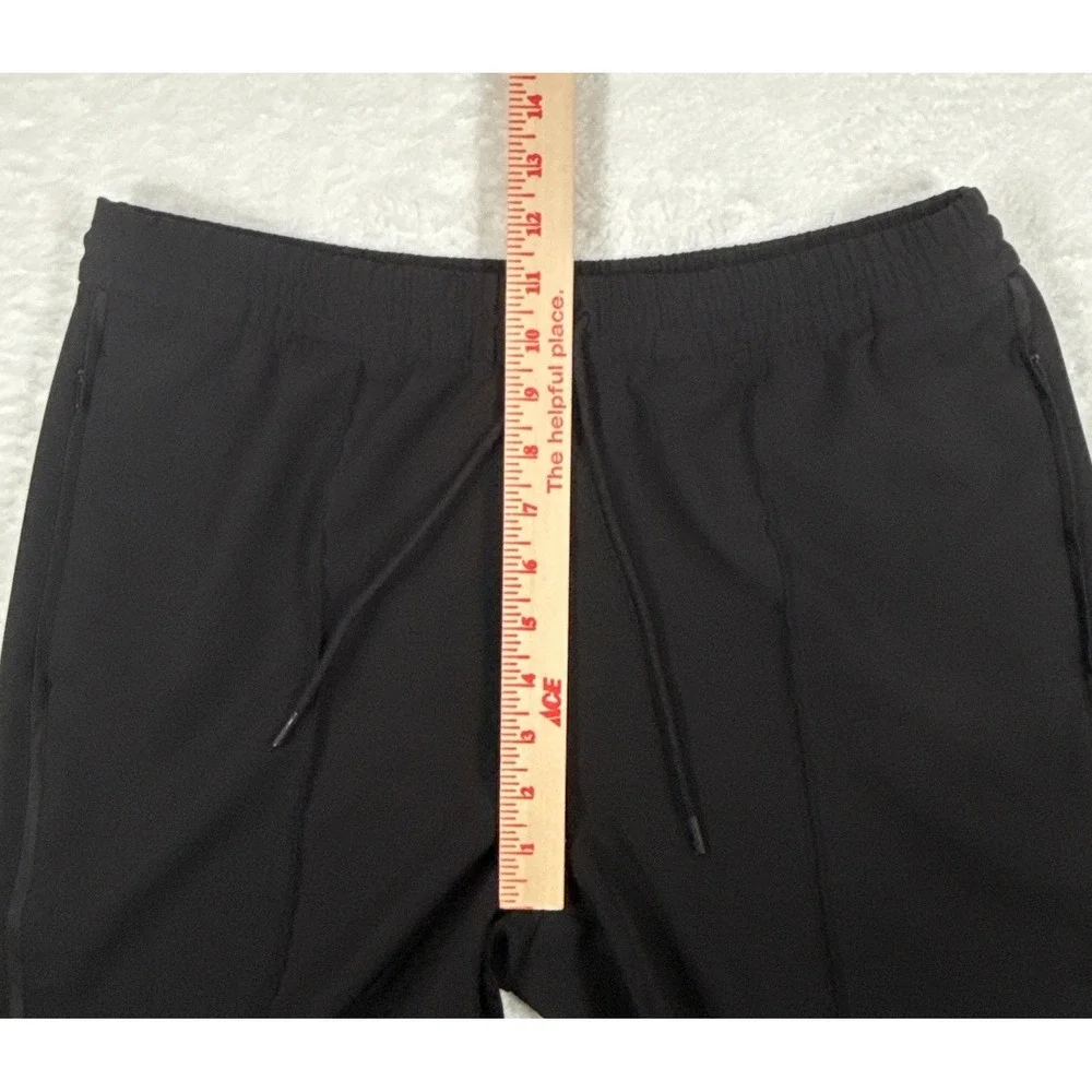 Athleta women endeavor